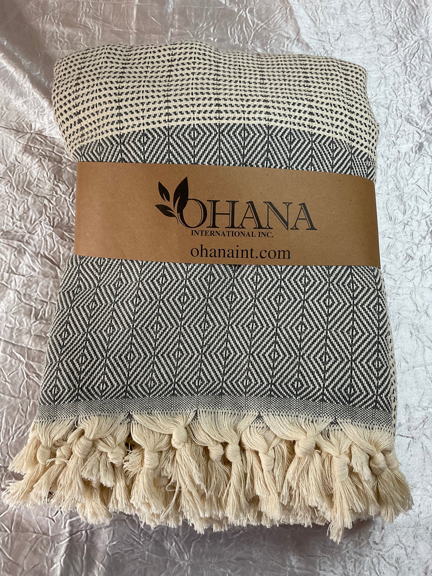 Diamond & Dots - Turkish Cotton Blanket - 2 Colors