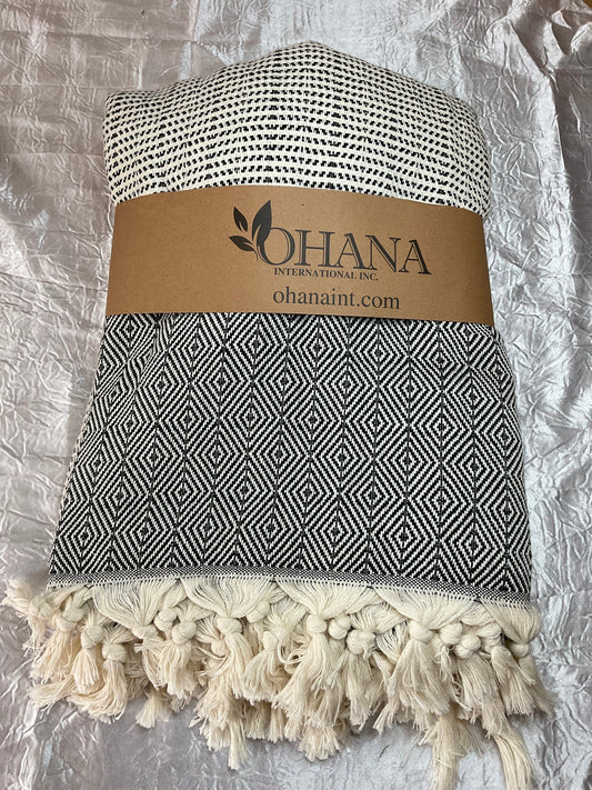 Diamond & Dots - Turkish Cotton Blanket - 2 Colors