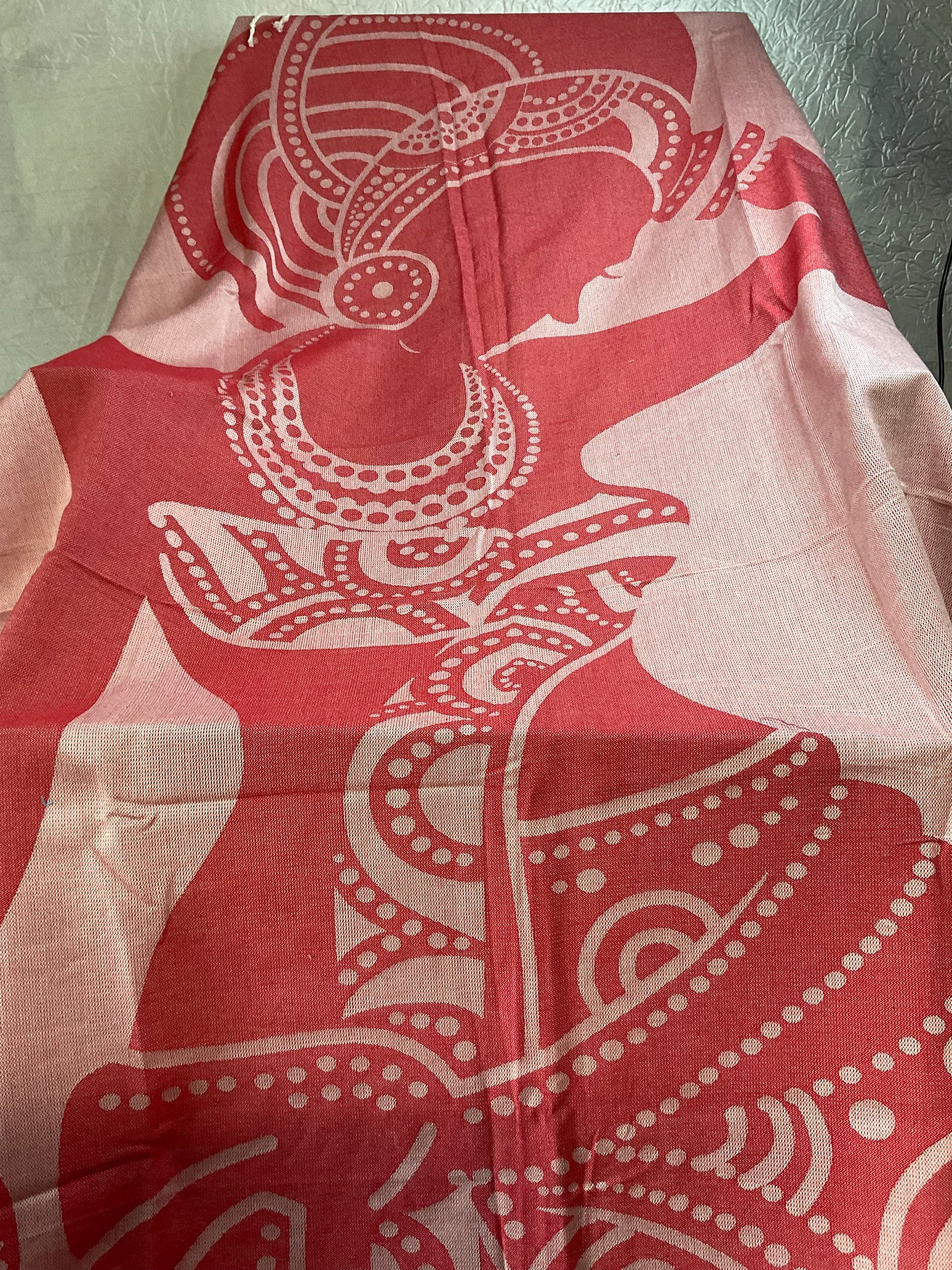 Feminine Beauty - Turkish Cotton Towel - 4 Colors